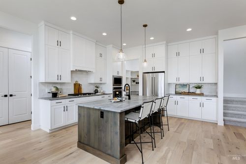757 W Buroak Dr, Meridian, ID, 83642 | Card Image