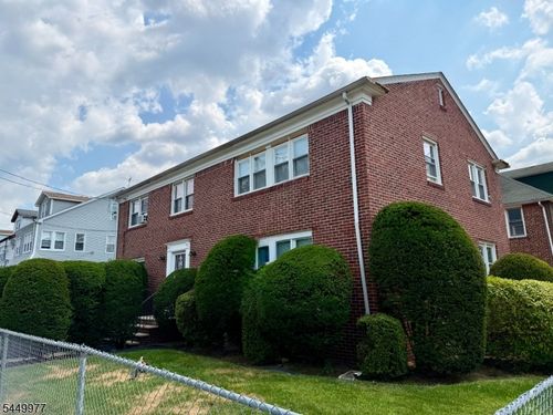 2-103 Mount Vernon Pl, Newark, NJ, 07106-3307 | Card Image