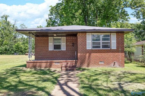 1616 Chestnut St Se, Decatur, AL, 35601-3432 | Card Image
