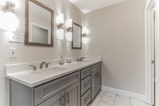 11406 Ruffed Grouse Dr, House other with 3 bedrooms, 2 bathrooms and 2 parking in Austin TX | Image 14