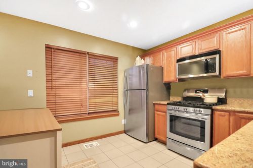 140 Lawrence, NEW BRUNSWICK, NJ, 08901 | Card Image