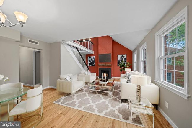 APT-204 - 2214 Washington Ave, Condo with 2 bedrooms, 1 bathrooms and null parking in SILVER SPRING MD | Image 6