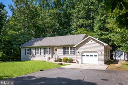 8329 Delegate Dr, KING GEORGE, VA, 22485-3545 | Card Image