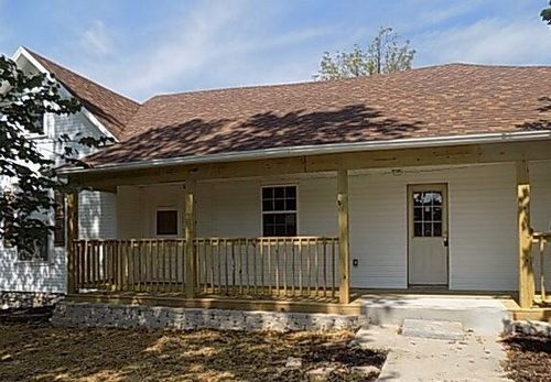 600 W Cave St, Ash Grove, MO, 65604-8916 | Card Image