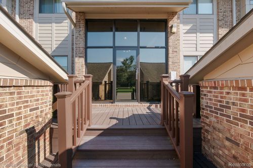 11817 Sycamore Dr, Plymouth, MI, 48170-4491 | Card Image