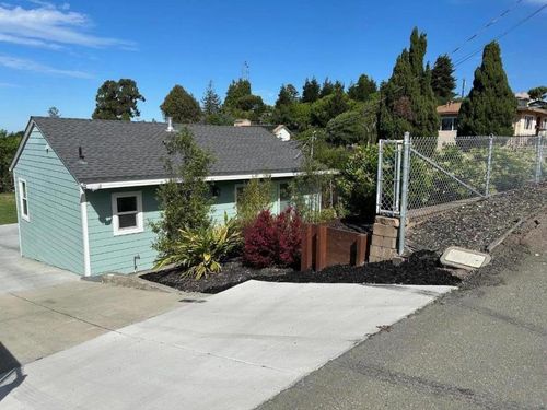 5025 Hilltop Drive, El Sobrante, CA, 94803 | Card Image