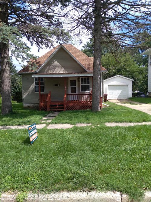 235 N Stockton St, Stockton, IL, 61085-1409 | Card Image