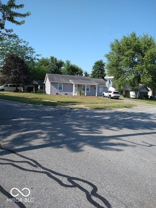 1447 Rebecca Ln, Franklin, IN, 46131-9574 | Card Image