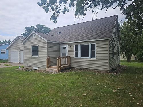 1131 80th Ave Ne, Spring Lake Park, MN, 55432-2040 | Card Image