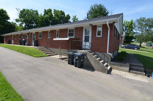7205 Longfield Dr, Madeira, OH, 45243-2225 | Card Image