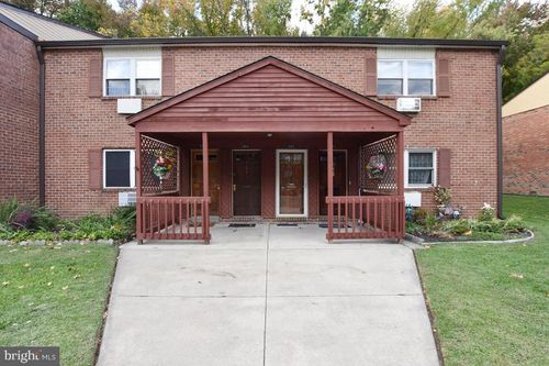 302 Garnet Dr, BURLINGTON, NJ, 08016-4710 | Card Image