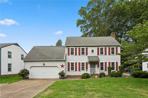 2107 Village Green Pkwy, Newport News, VA, 23602-7043 | Card Image