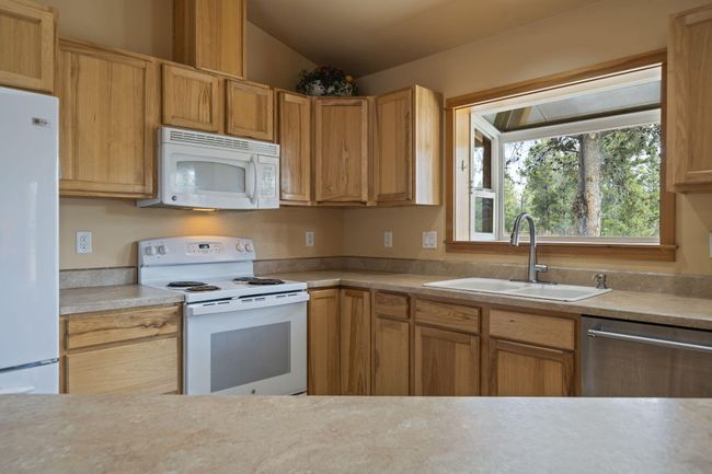 14-web-or-mls-53530 Bridge Dr, La Pine | Image 15