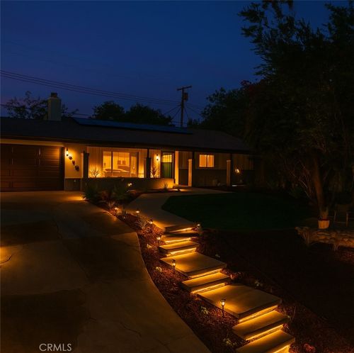515 Corona Cir, Corona, CA, 92879-6627 | Card Image