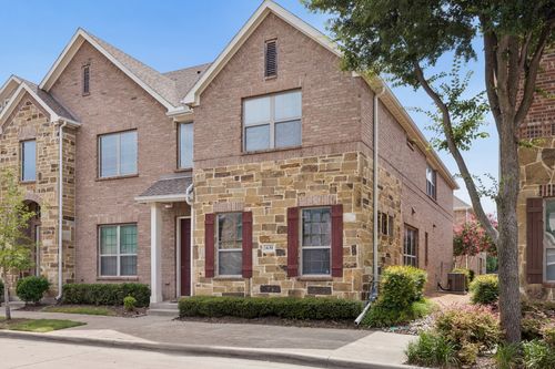 631 Matthew Pl, Richardson, TX, 75081-5074 | Card Image