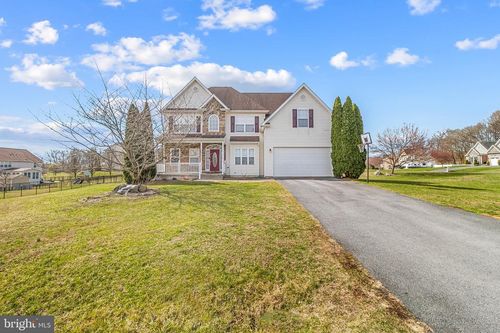 14 Prune Ln, MARTINSBURG, WV, 25403-4945 | Card Image