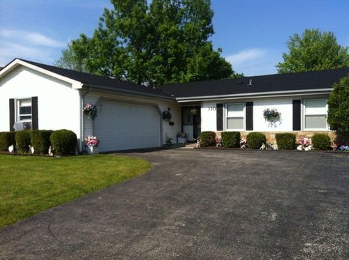110 Old Mill Grove Rd, Lake Zurich, IL, 60047-2623 | Card Image