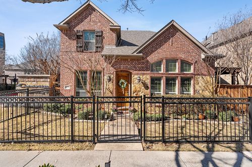 4013 Sigma Rd, Farmers Branch, TX, 75244-8110 | Card Image