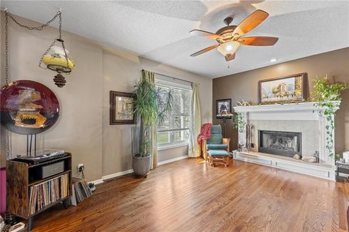 20729 S Barker Rd, Spring Hill, KS, 66083-7556 | Card Image