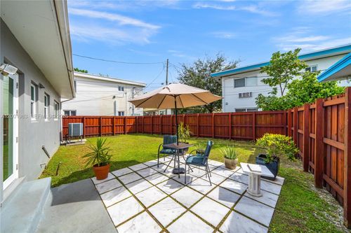 2010 Calais Dr, Miami Beach, FL, 33141-3562 | Card Image