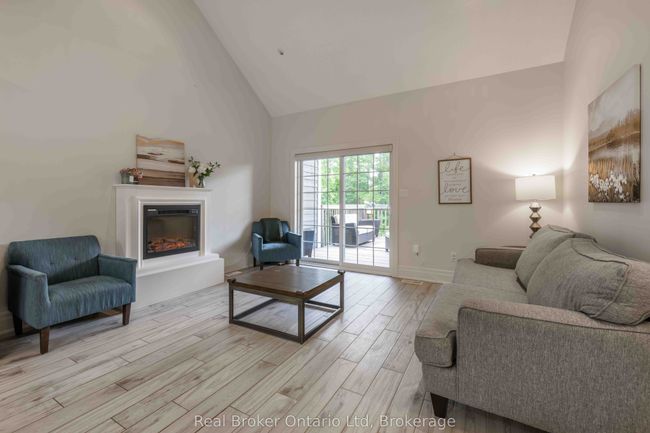 315 Telford Trail, Condo with 2 bedrooms, 4 bathrooms and 2 parking in Kemble ON | Image 10