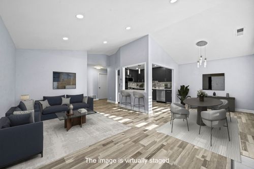 unit-d2-52 Brookston Dr, Schaumburg, IL, 60193-5229 | Card Image