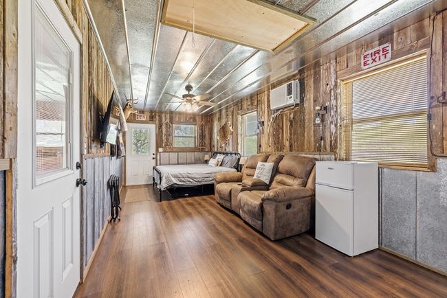 221 Coyote Trl, Home with 2 bedrooms, 2 bathrooms and 2 parking in Harper TX | Image 22