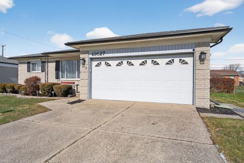 13627 Beth Dr, Warren, MI, 48088-4857 | Card Image