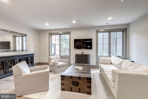 3-3220 Grace St Nw, WASHINGTON, DC, 20007-3799 | Card Image
