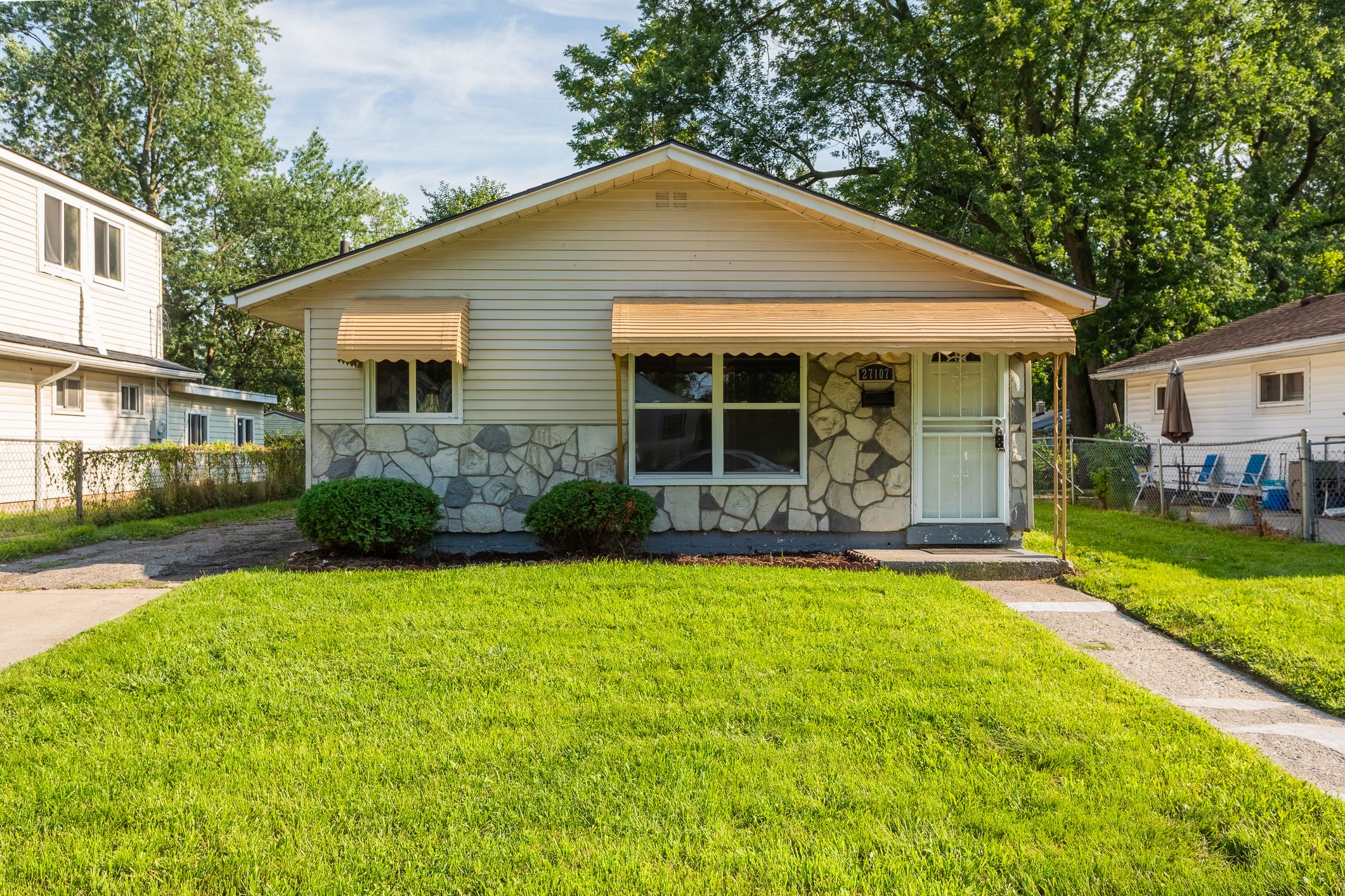 Florence St, Inkster, MI 48141 #1