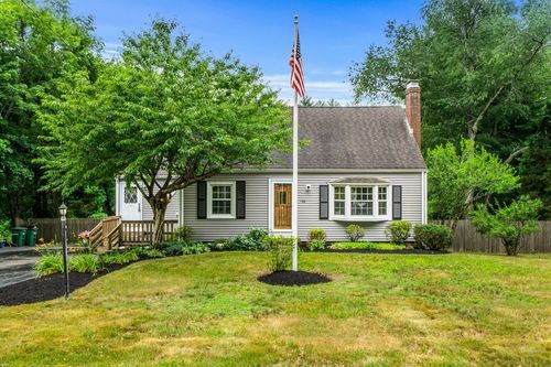 133 Mountain Ave, Pembroke, MA, 02359-2639 | Card Image
