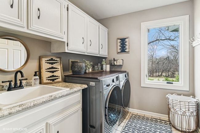 575 Christopher Dr, House other with 5 bedrooms, 4 bathrooms and 3 parking in North Barrington IL | Image 26