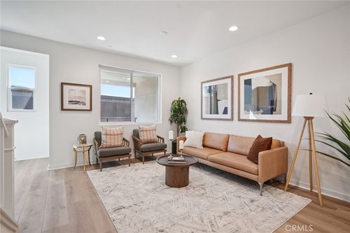 148 Balsawood, Tustin, CA, 92780-4614 | Card Image