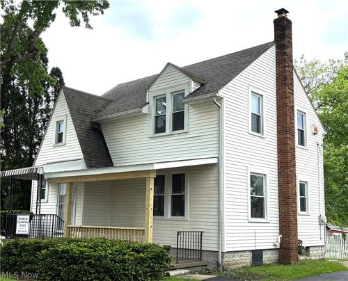 145 S Vine St, Columbiana, OH, 44408-2205 | Card Image