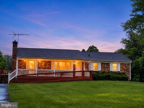 7087 Lakeview Dr, WARRENTON, VA, 20187-2551 | Card Image