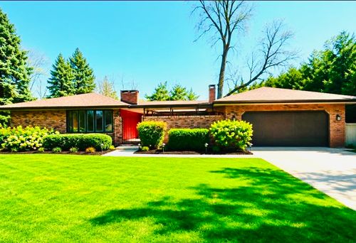 210 S Small Ave, Kankakee, IL, 60901-3248 | Card Image