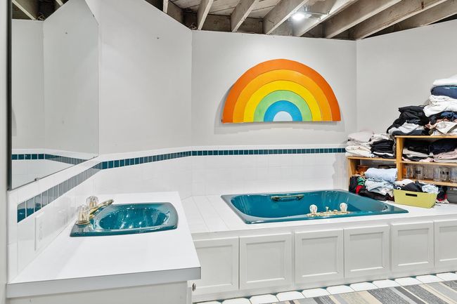 Lower level full bathroom | Image 47