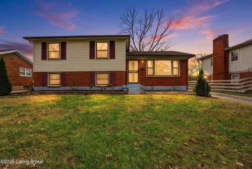 3018 Kaye Lawn Dr, Louisville, KY, 40220-2519 | Card Image