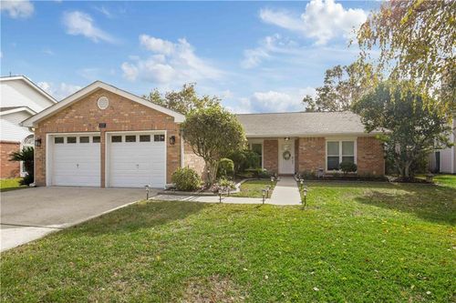 122 Cedarwood Dr, Slidell, LA, 70461-4200 | Card Image