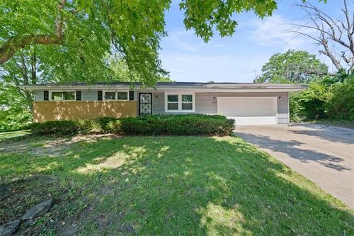 2618 Overton Cir, Independence, MO, 64052-1427 | Card Image