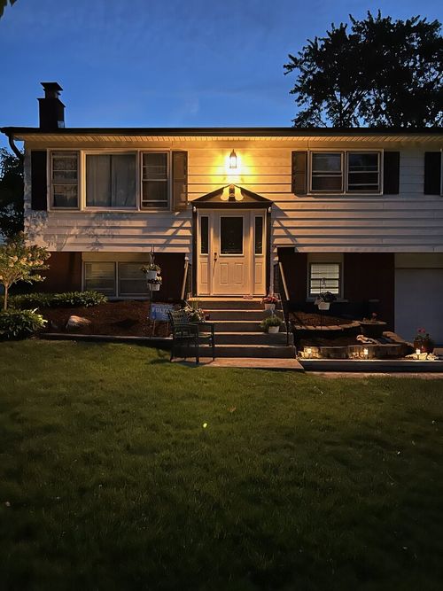 16334 Ridgeland Ave, Tinley Park, IL, 60477-1864 | Card Image
