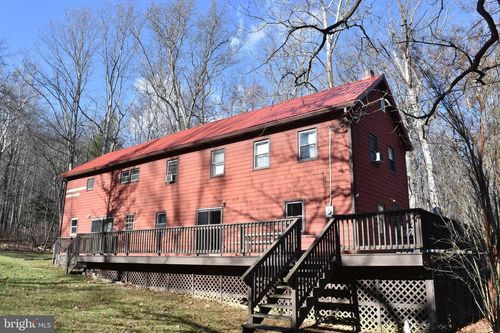 1417 Mountainside Rd, BERKELEY SPRINGS, WV, 25411 | Card Image
