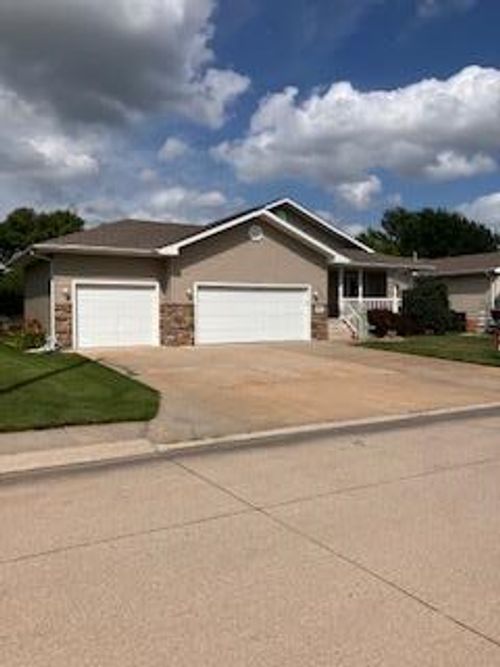 4128 Allen Ave, Grand Island, NE, 68803-2943 | Card Image