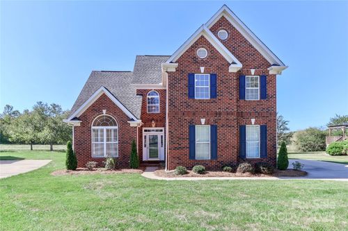 127 Players Park Cir, Statesville, NC, 28677-9771 | Card Image