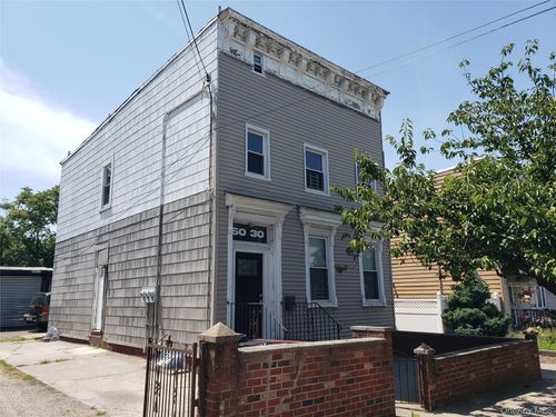 60 53rd St, Maspeth, NY, 11378-3302 | Card Image