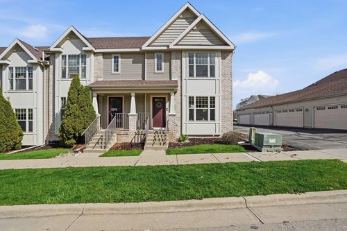 348 Park St, Sun Prairie, WI, 53590-3014 | Card Image