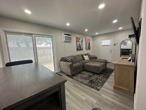 115 Maple Blvd, Long Beach, NY, 11561-3848 | Card Image