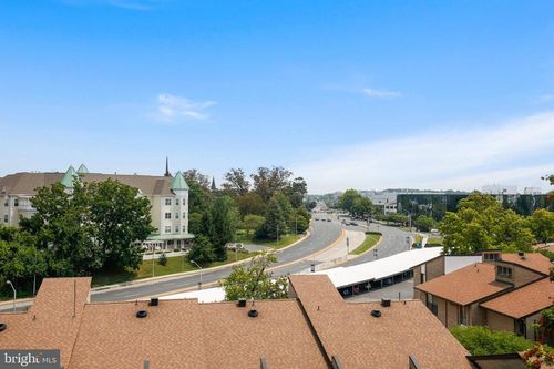 704-4 Monroe St, ROCKVILLE, MD, 20850-2559 | Card Image