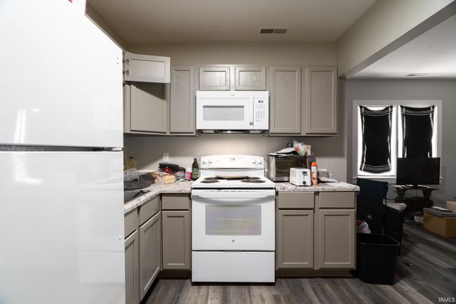 208 S Market St, Home with 0 bedrooms, 20 bathrooms and null parking in Delphi IN | Image 15