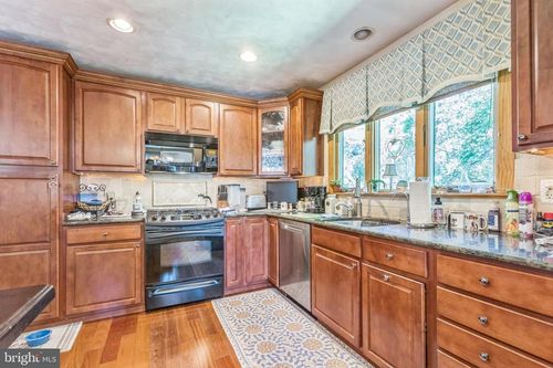 1740 Peachtree Ln, West Norriton, PA, 19403-3330 | Card Image
